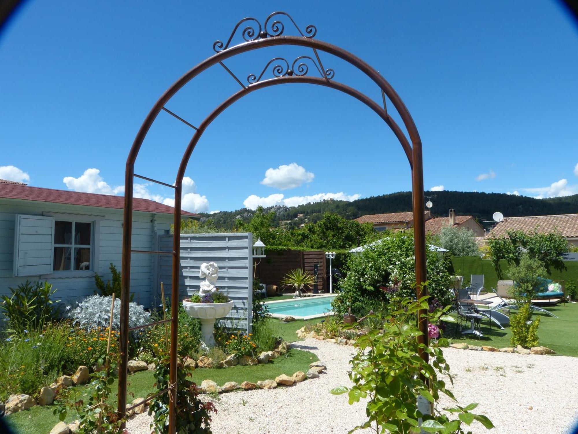Eclats Du Sud Hebergements "Les Lavandes" Ou "Les Romarins" Meubles De Tourisme Classes 3 Etoiles Auriol Rom bilde